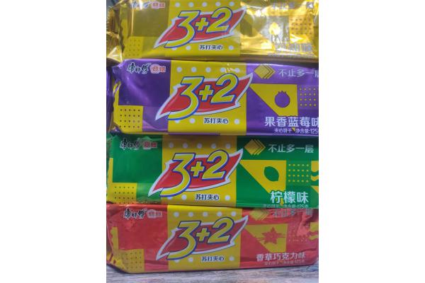 康师傅3+2苏打夹心香草巧克力味125克